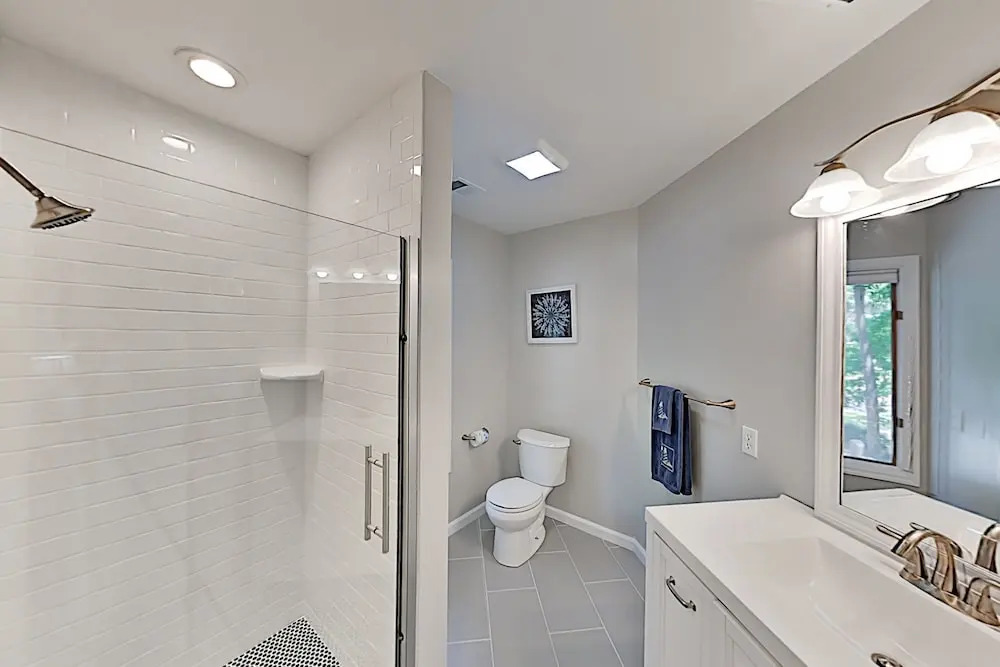 Modern Palmetto Dunes Estate - Steps to Beach! home