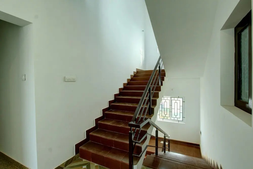 OYO 24597 Dheeran Home Stay