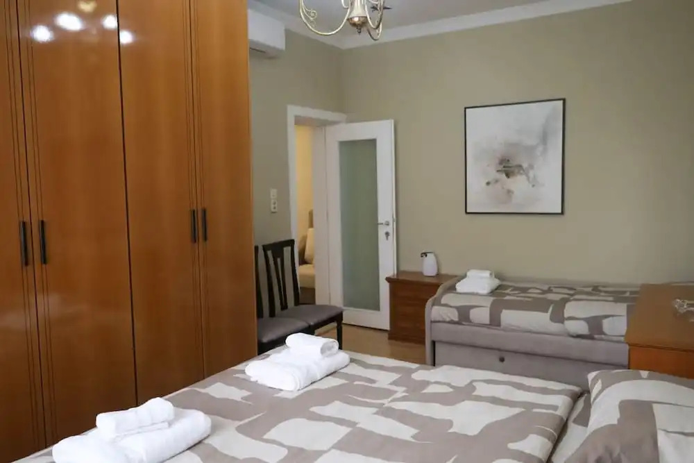 Kron s Apartment Cozy 1BR