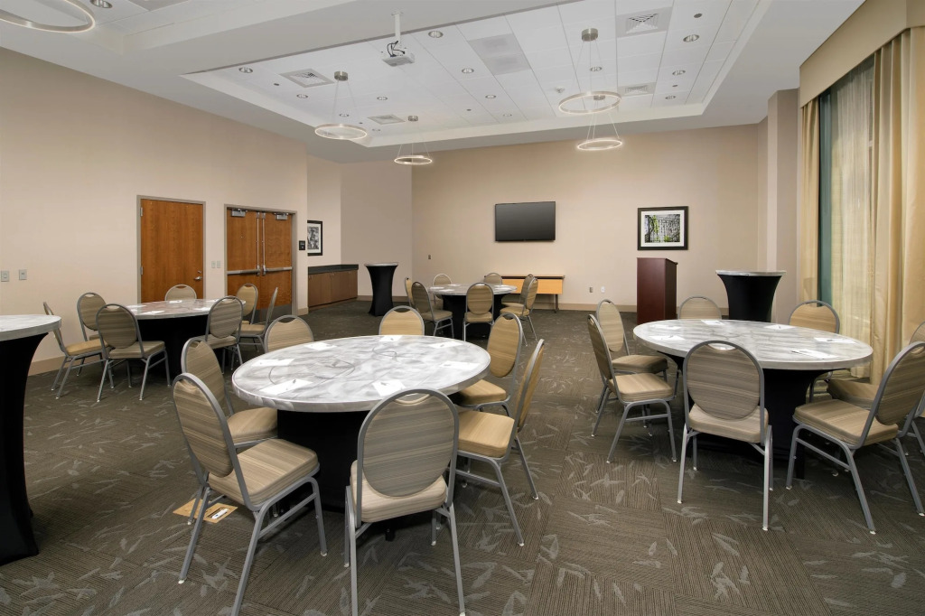 Hampton Inn Wilmington Downtown