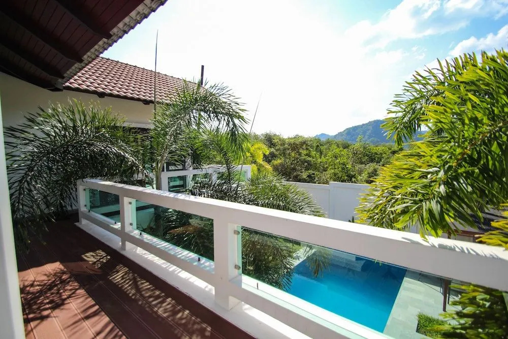 Resona Pool Villa