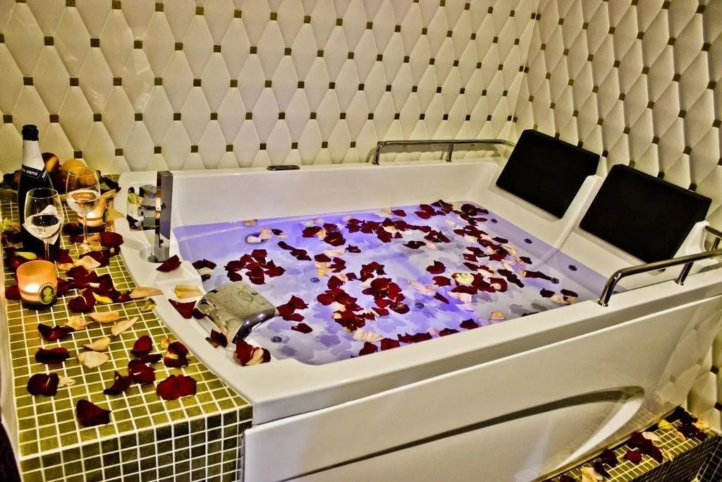 X O Hotel