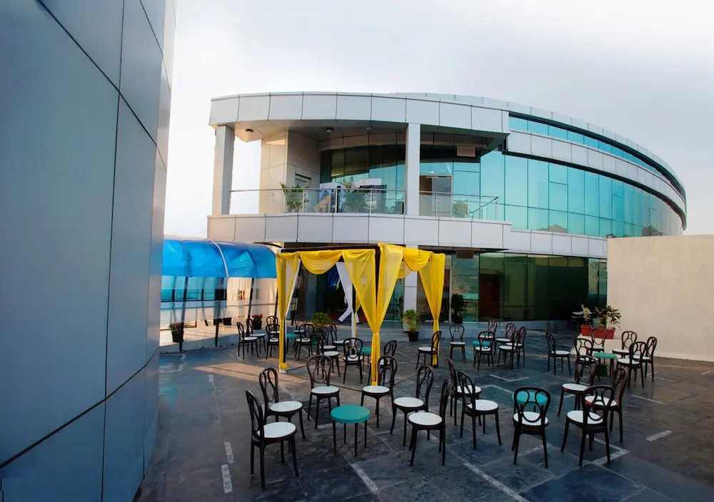 Hotel Mumbai House Airoli, Navi Mumbai