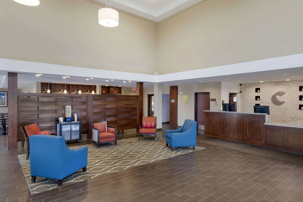 Comfort Suites & Conference Center