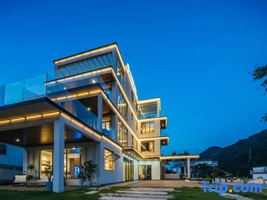 Floral Lux Hotel · Mountain View Terrace Hotel