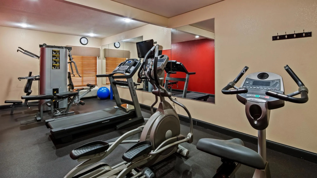 Best Western Plus Kansas City Airport - KCI East