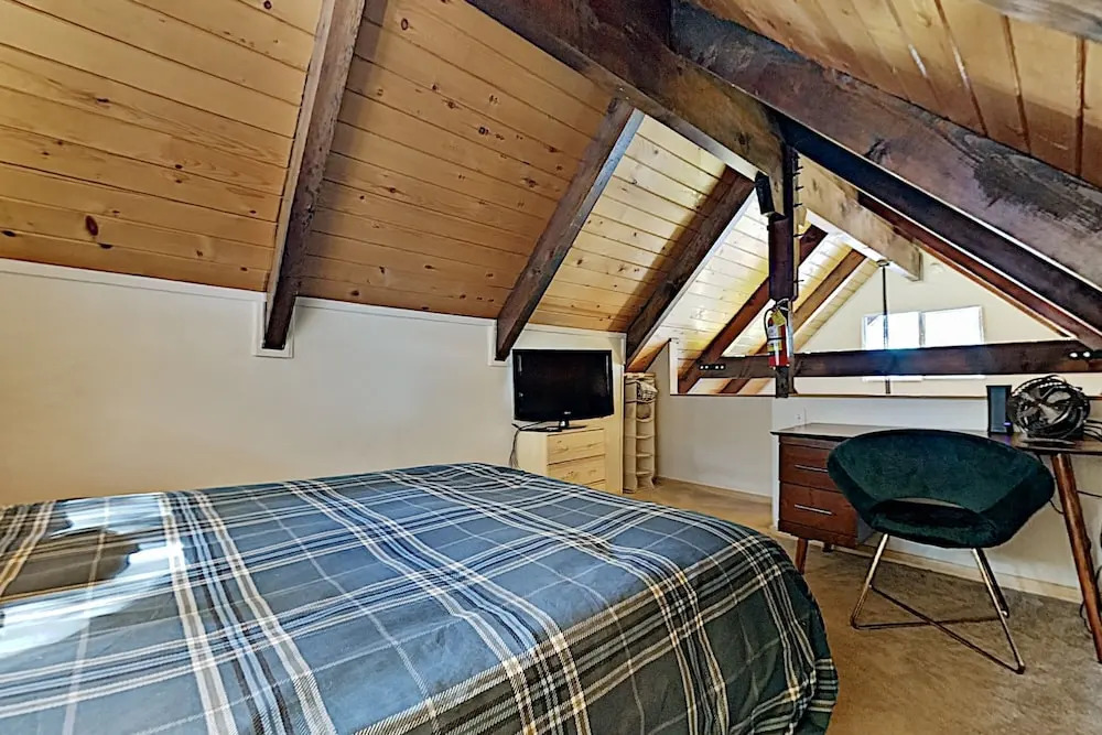 604spruc 2 Bedroom Home