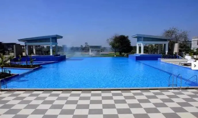 Mak Club and Resort