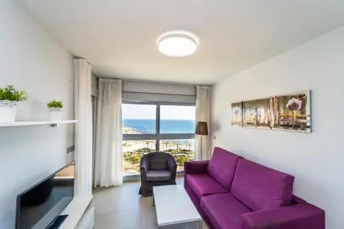 Vistamar Luxury Apartments By DLV