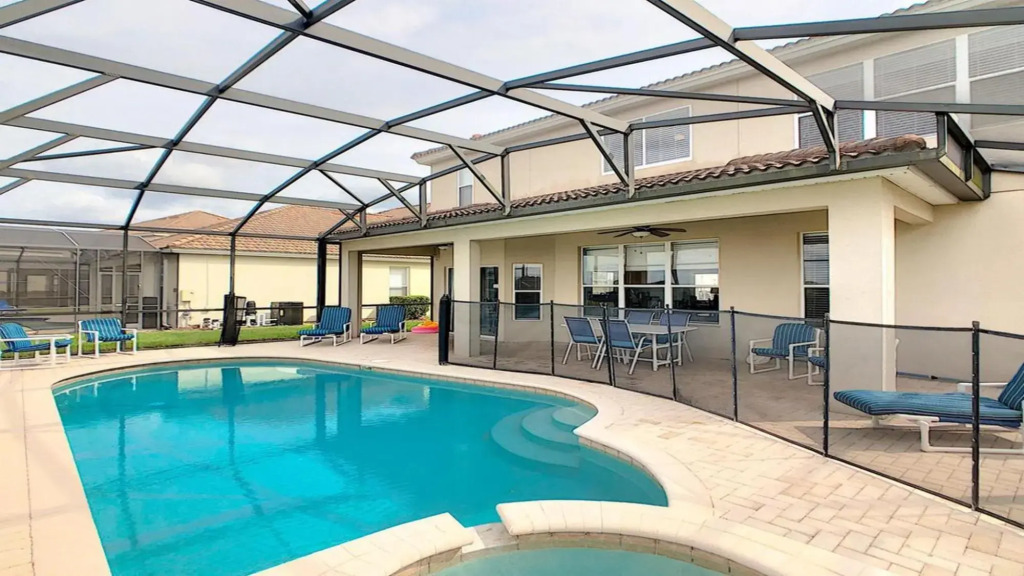 Sunset Getaway Highland View Private Pool SPA and Movie Room