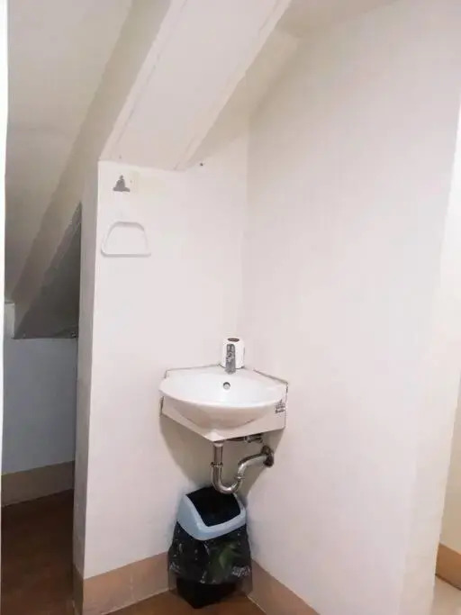 Sulit Condo Unit Santa Mesa Manila