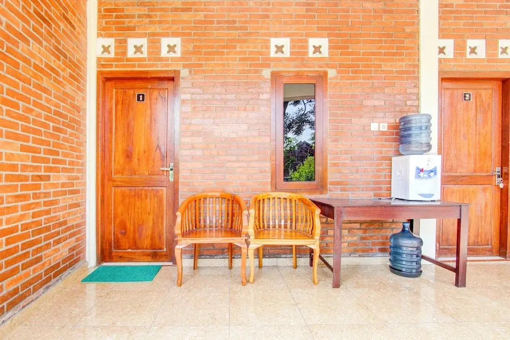 SPOT ON 93819 Homestay Shinta Syariah