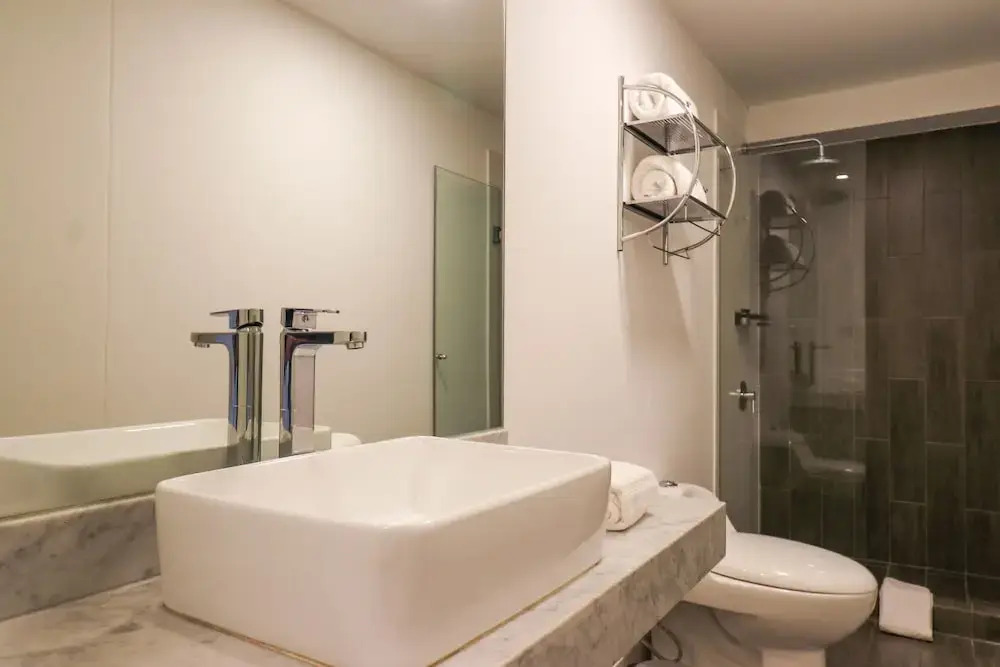 w Admirable 2BR w Modern Balcony in Miraflores