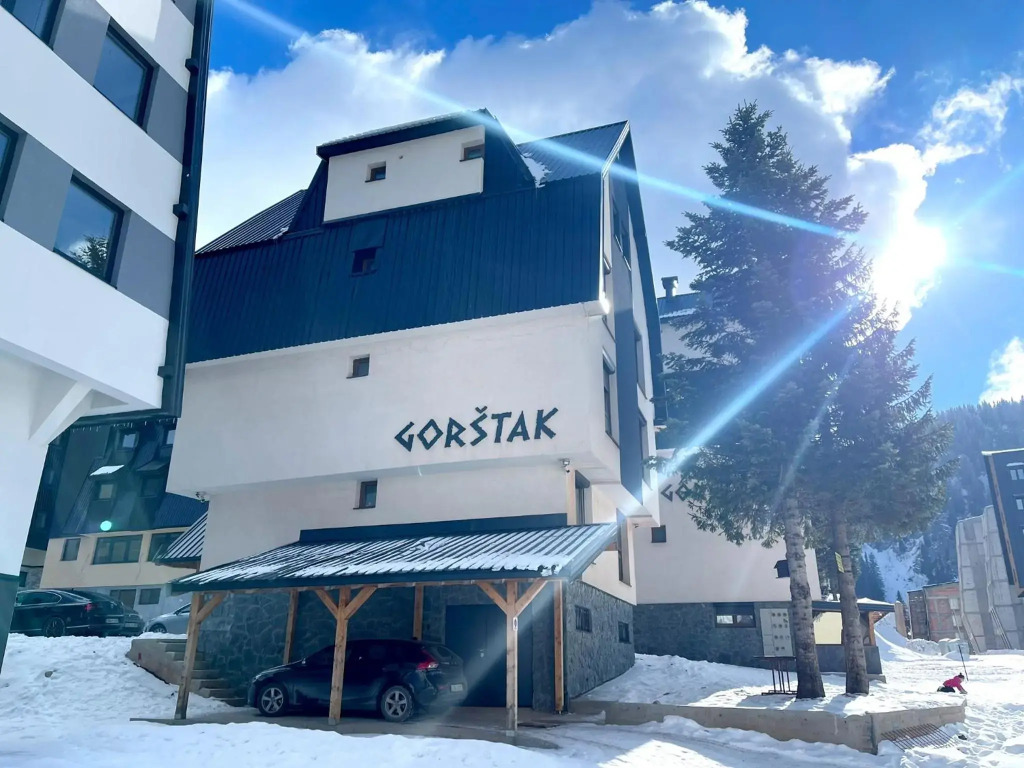 NPL Gorstak studio