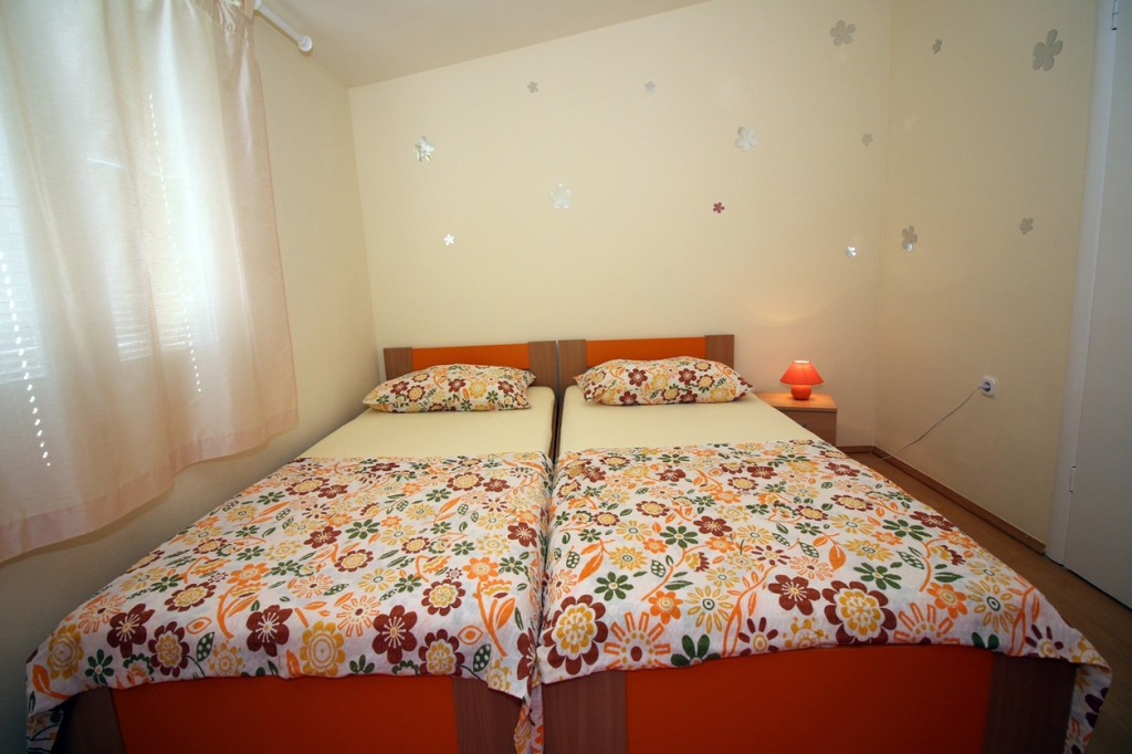 Apartment Tecupa - 50 M from the sea : A1 Tisno, Island Murter