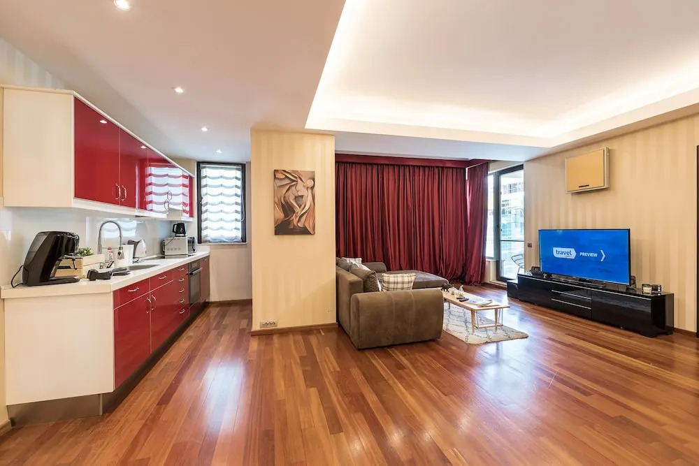 Herastrau Luxury Residence