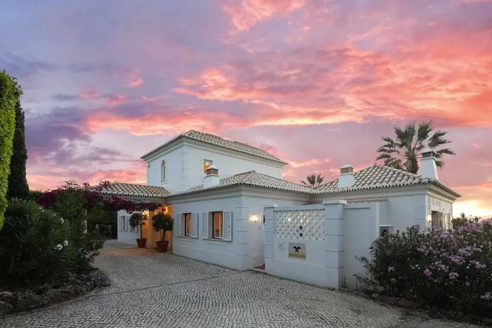 Romantic 3-bedroom Villa Near Carvoeiro