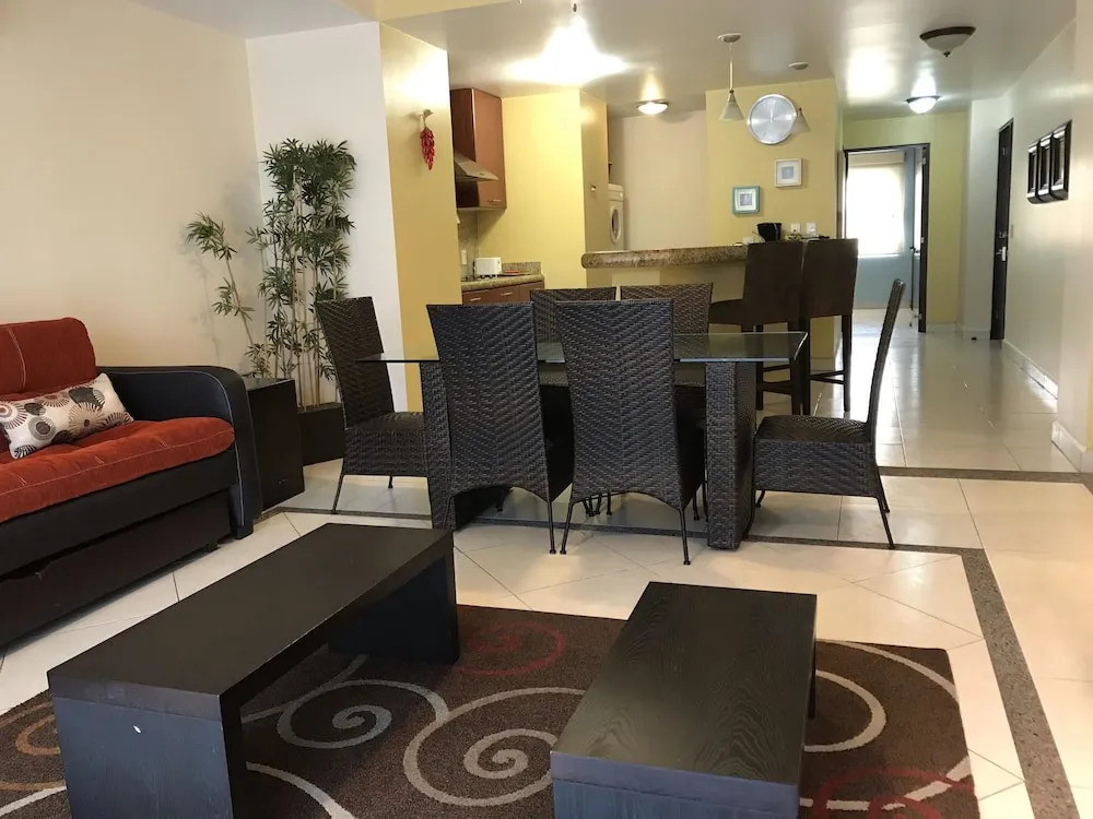 Villa Magna 1 Bedroom Tower 3 on 2nd Floor Oceanfront Sleep up to 4