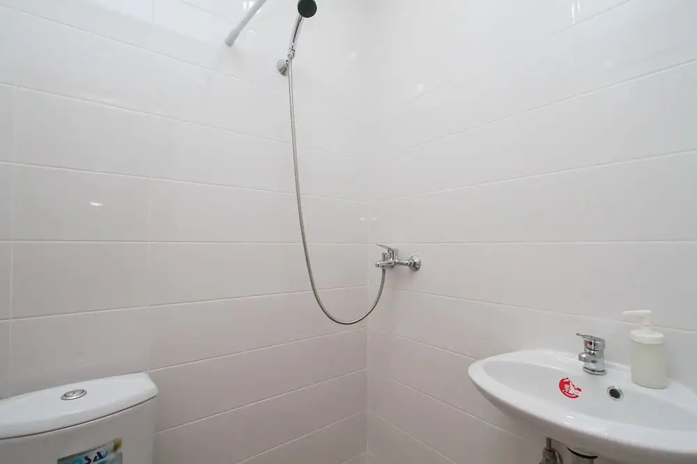 Adres Hostel