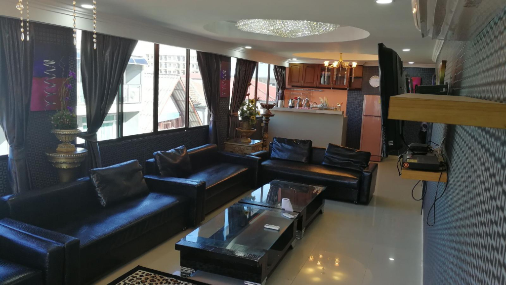 Q.D. Sweets Mansion 1