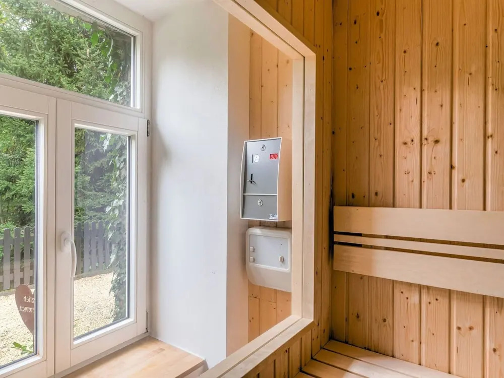Helle Wohnung mit Terrasse und Sauna