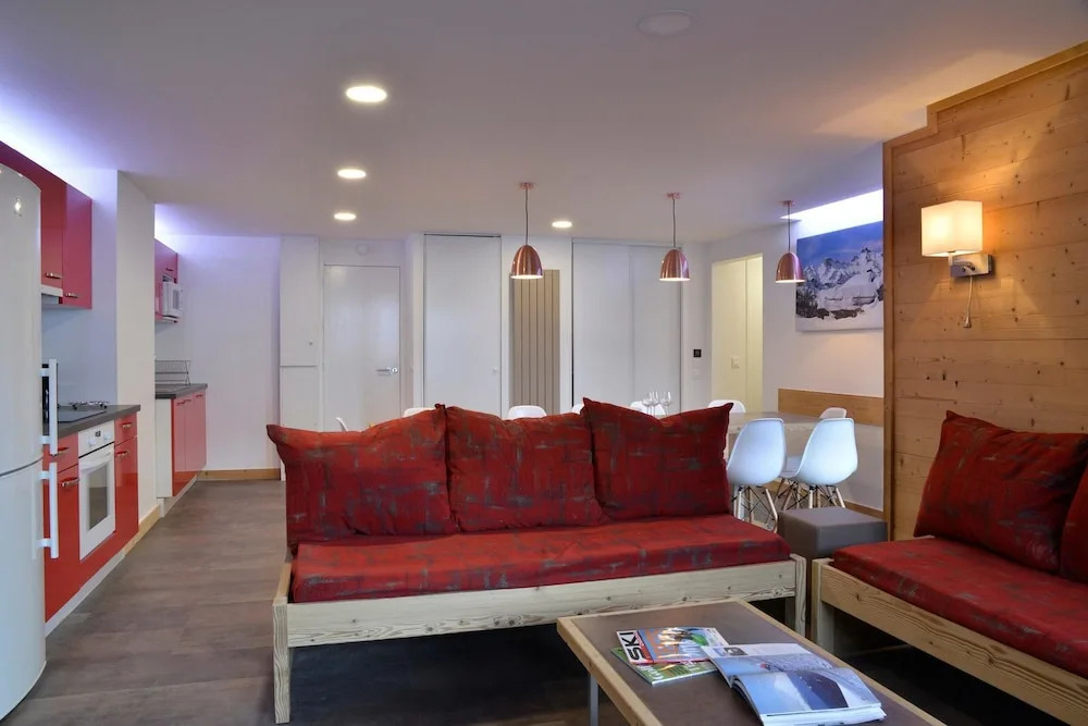 Residence Saintjacques Five-roomed Apartment for 11 People of 109 m2 S202