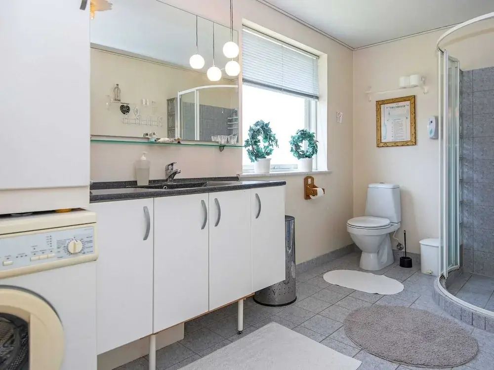 8 person holiday home in Løgstør