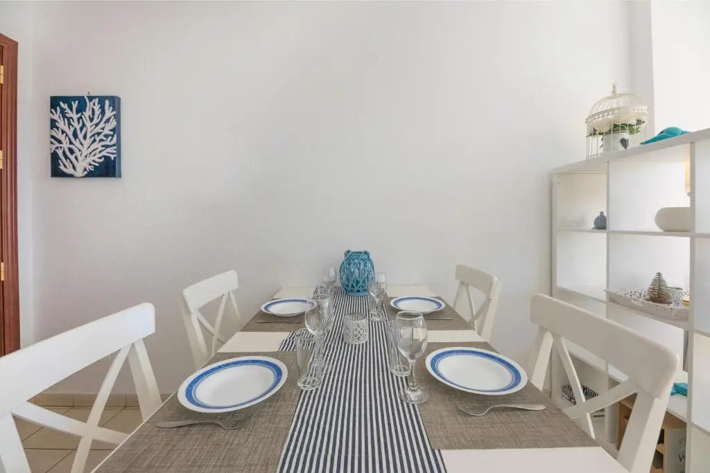 beach at 250 m, ocean view, 2 bedrooms, Wi-Fi