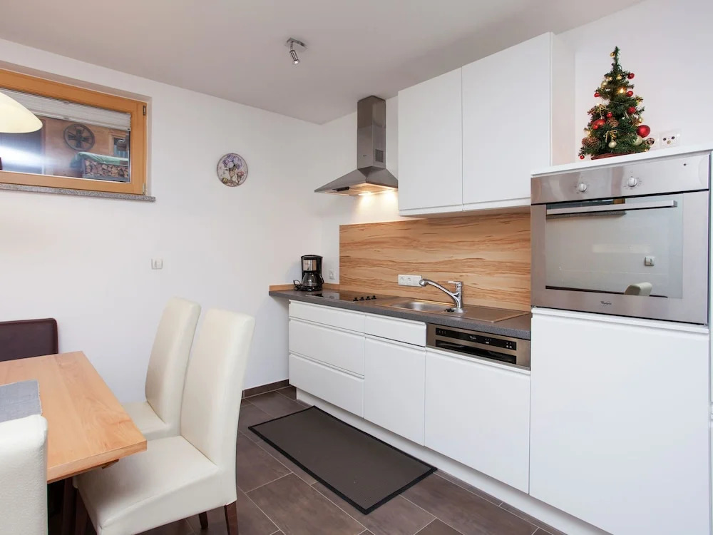 Gorgeous Apartment in Uderns With Parking