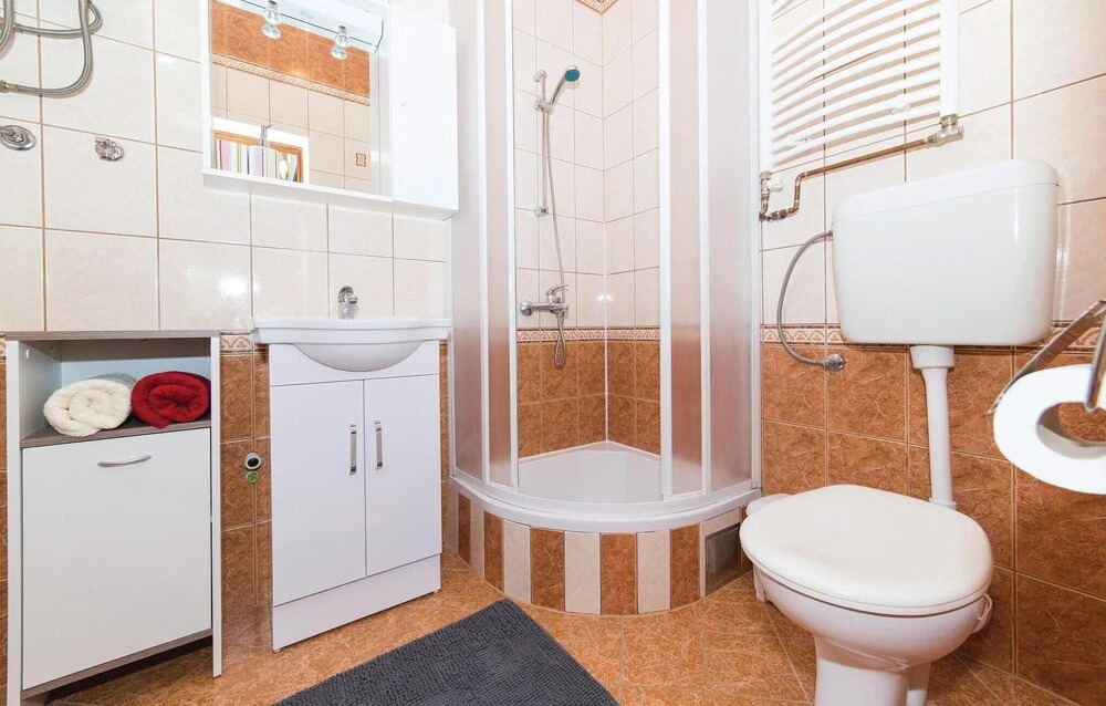 Five-Bedroom Holiday Home In Kastel Novi