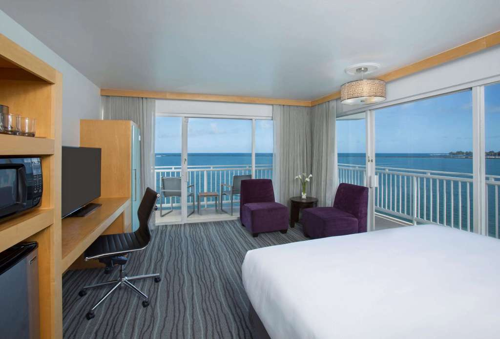 Grand Naniloa Hotel, a Doubletree by Hilton