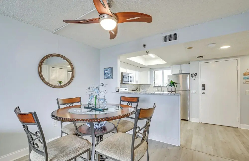 Gulf-view Condo in Hudson: Perfect for Snowbirds!
