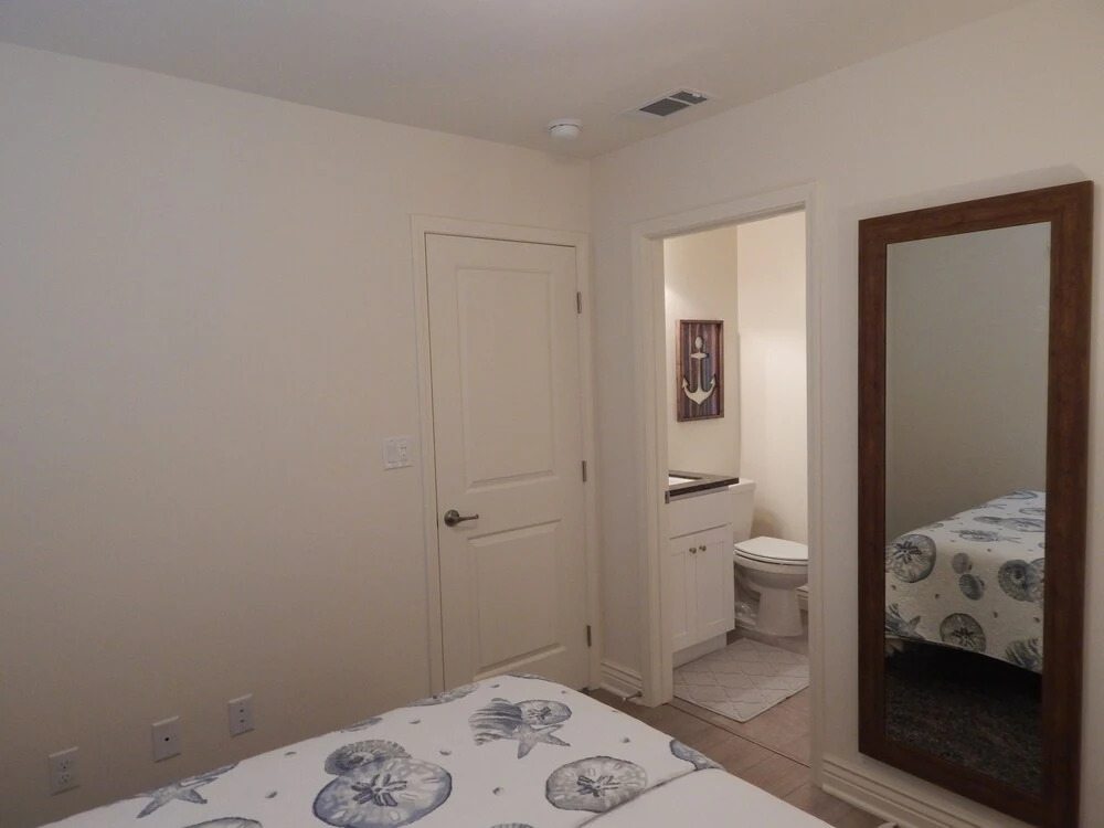 330 San Luis Avenue 3 Bedroom Condo by Redawning