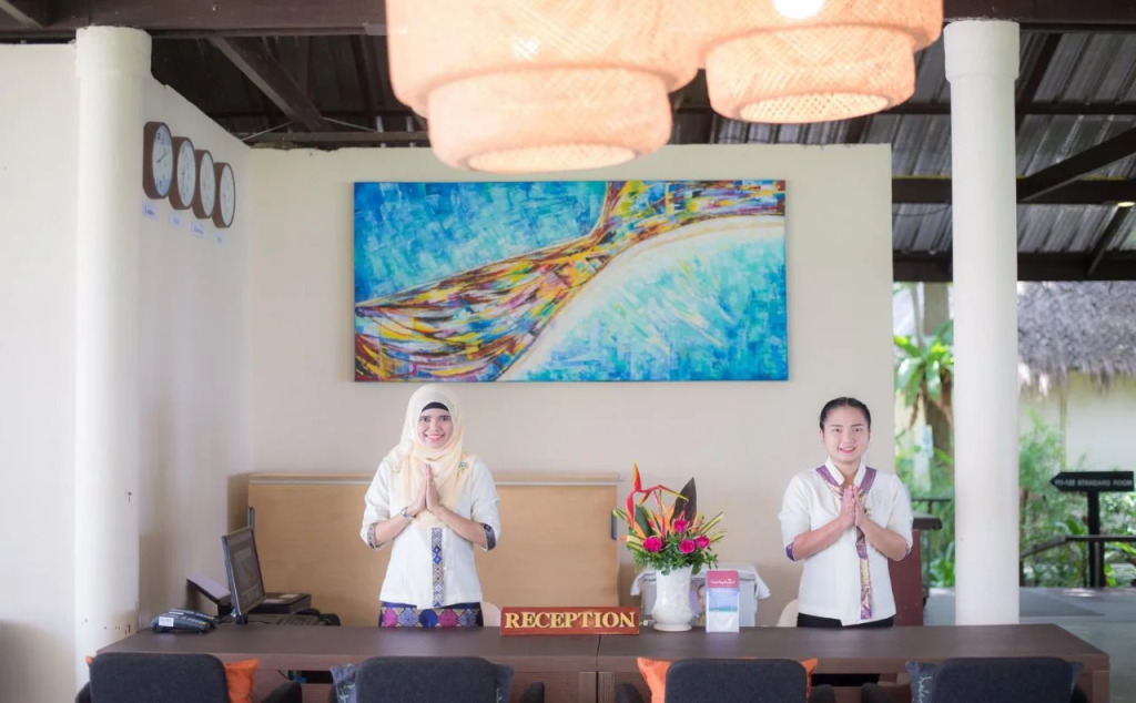 TwinBay Resort