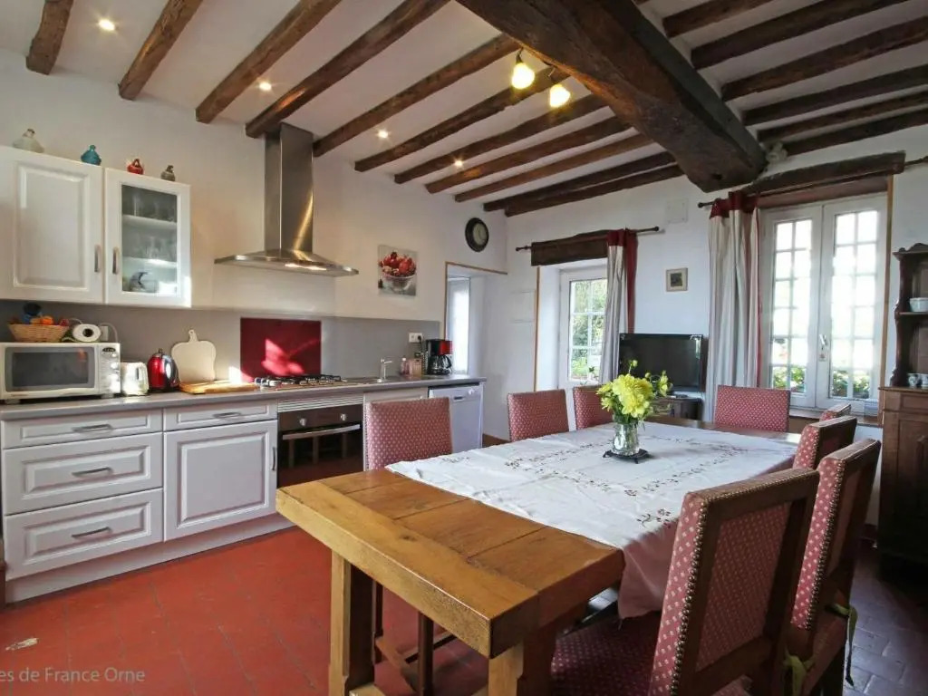 Maison chaleureuse aux portes dArgentan - 9 pers. - FR-1-497-131