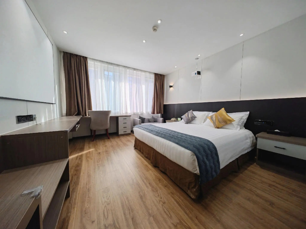 Min Jiang Hotel