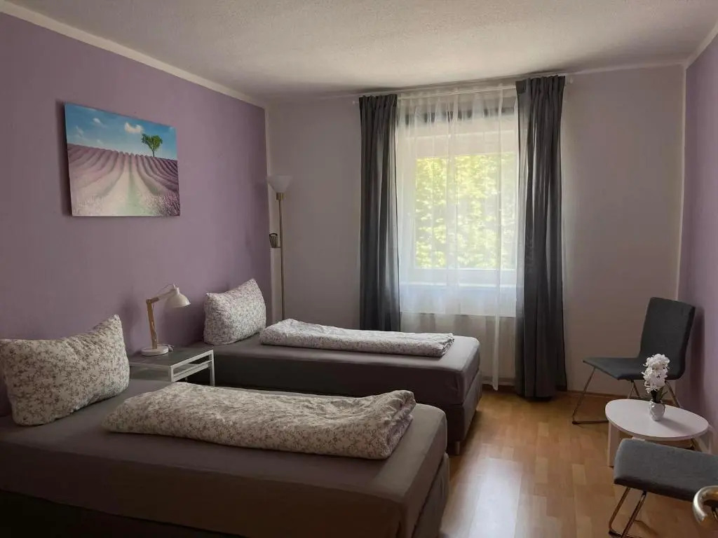 TOP LAGE 2 Zimmerwohnung mit Balkon und bester Aussicht in OG 2 links