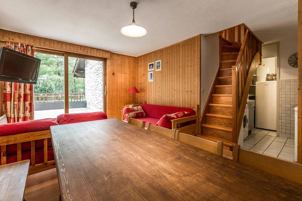 CHORE - Appartement de 80 m² dans un chalet. Centre Val d'Isère.