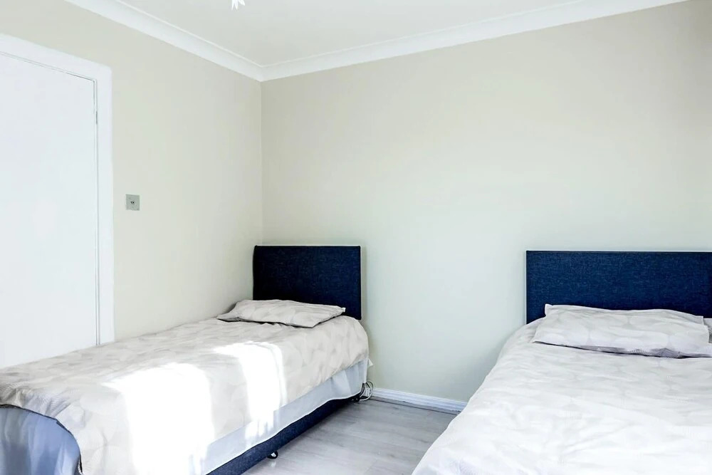 Gatsby Villa London with Garden & Hot Tub