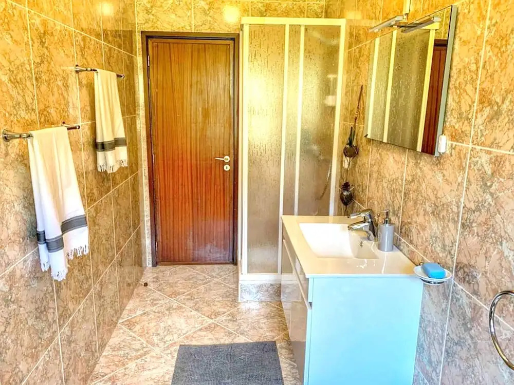 House With 3 Bedrooms in Vieira do Minho, With Wonderful Lake View, Enclosed Garden and Wifi Near the Beach