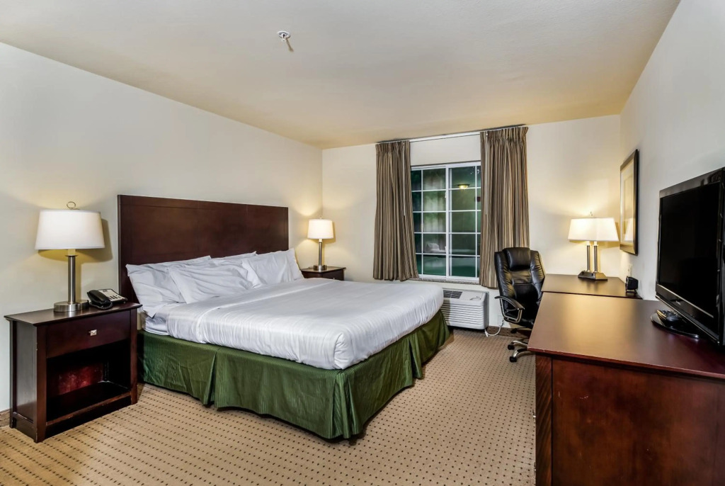 Cobblestone Inn & Suites - Vinton, IA