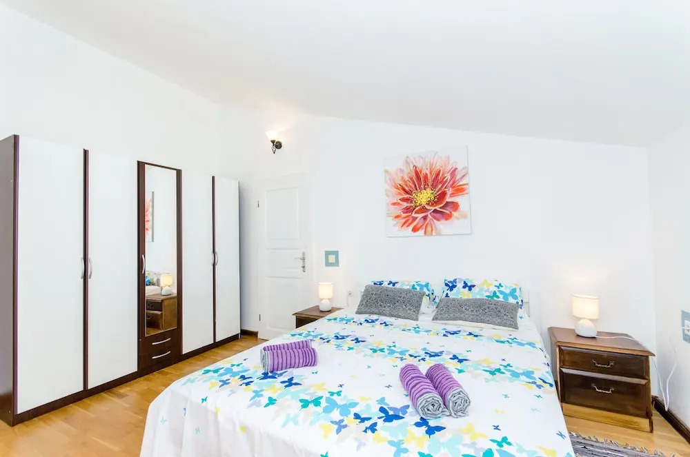 Apartment The Place