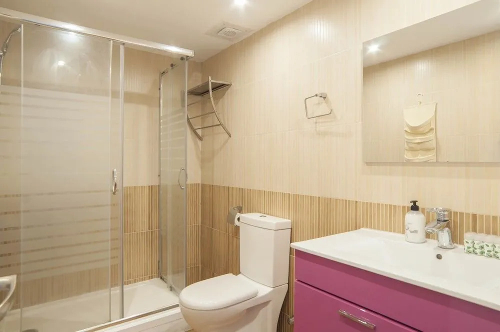 Eden Roc BeachFront Apartments