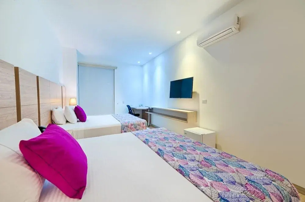 Hotel MS Pacifico Chipichape