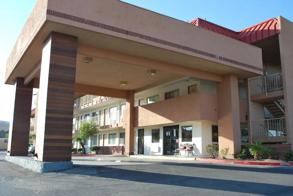 Magnuson Hotel El Paso West