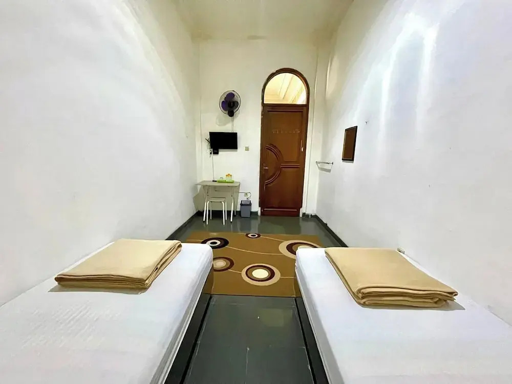 Yani Guesthouse