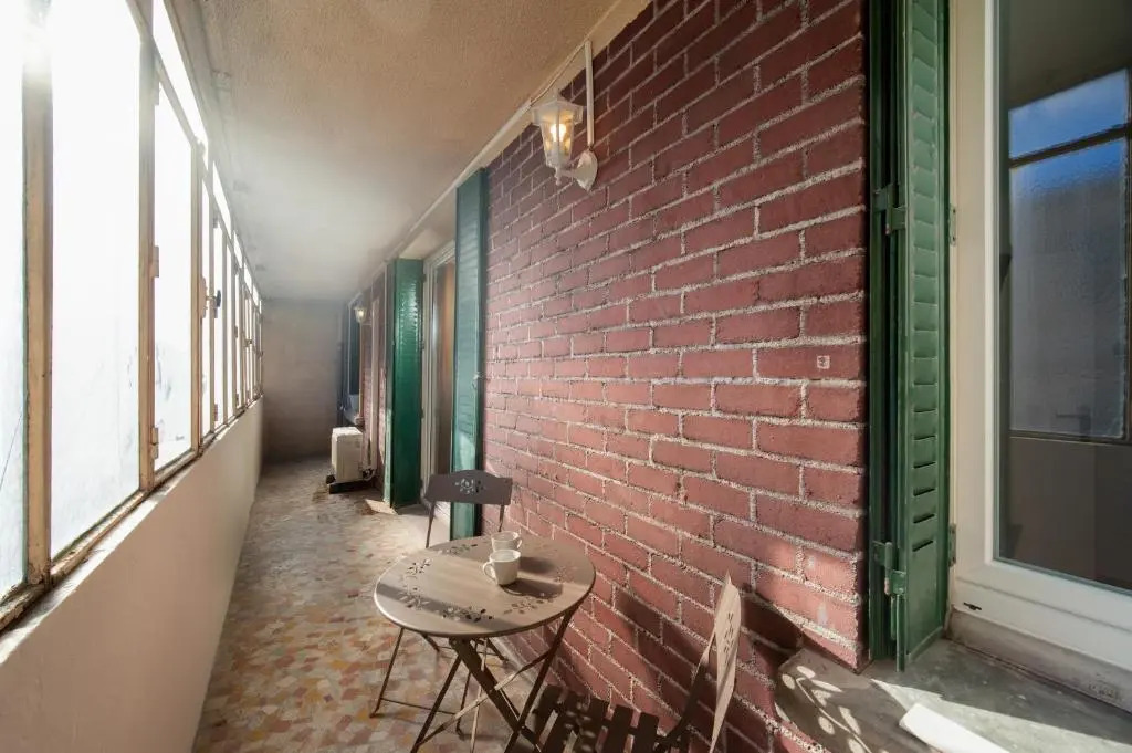 Grand Appartement 3 chambres avec clim et balcon