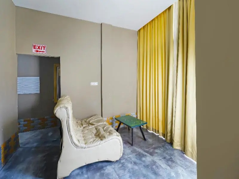 Oyo 91742 Ivy Hotel