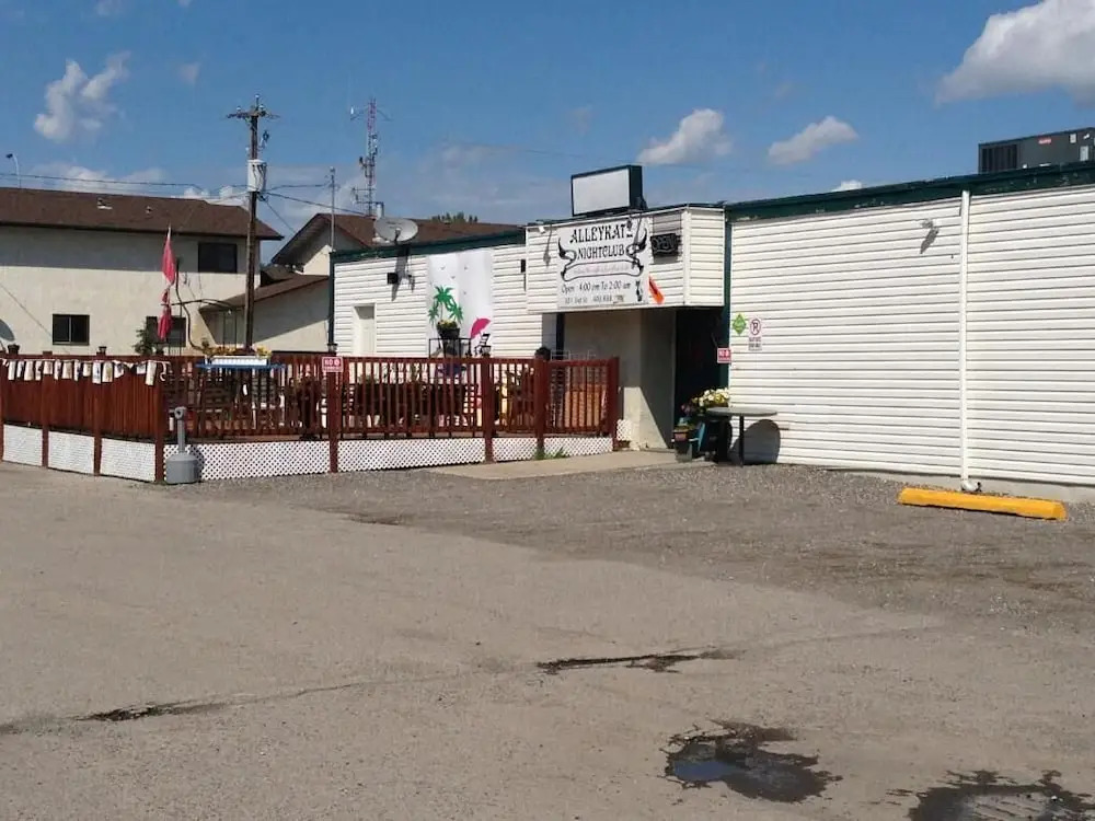 Sundre Motor Inn