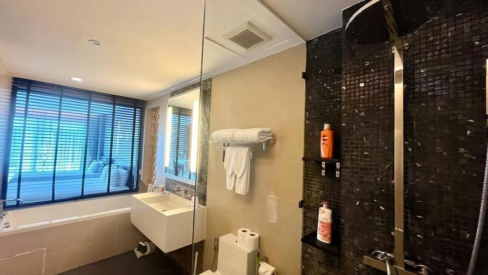 Studio Apartments With Shared Pool Near Patong Beach